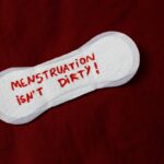 เกิดเป็นหญิงแท้จริงนั้นแสนลำบาก ปวดท้องประจำเดือน (When I’m On My Period)